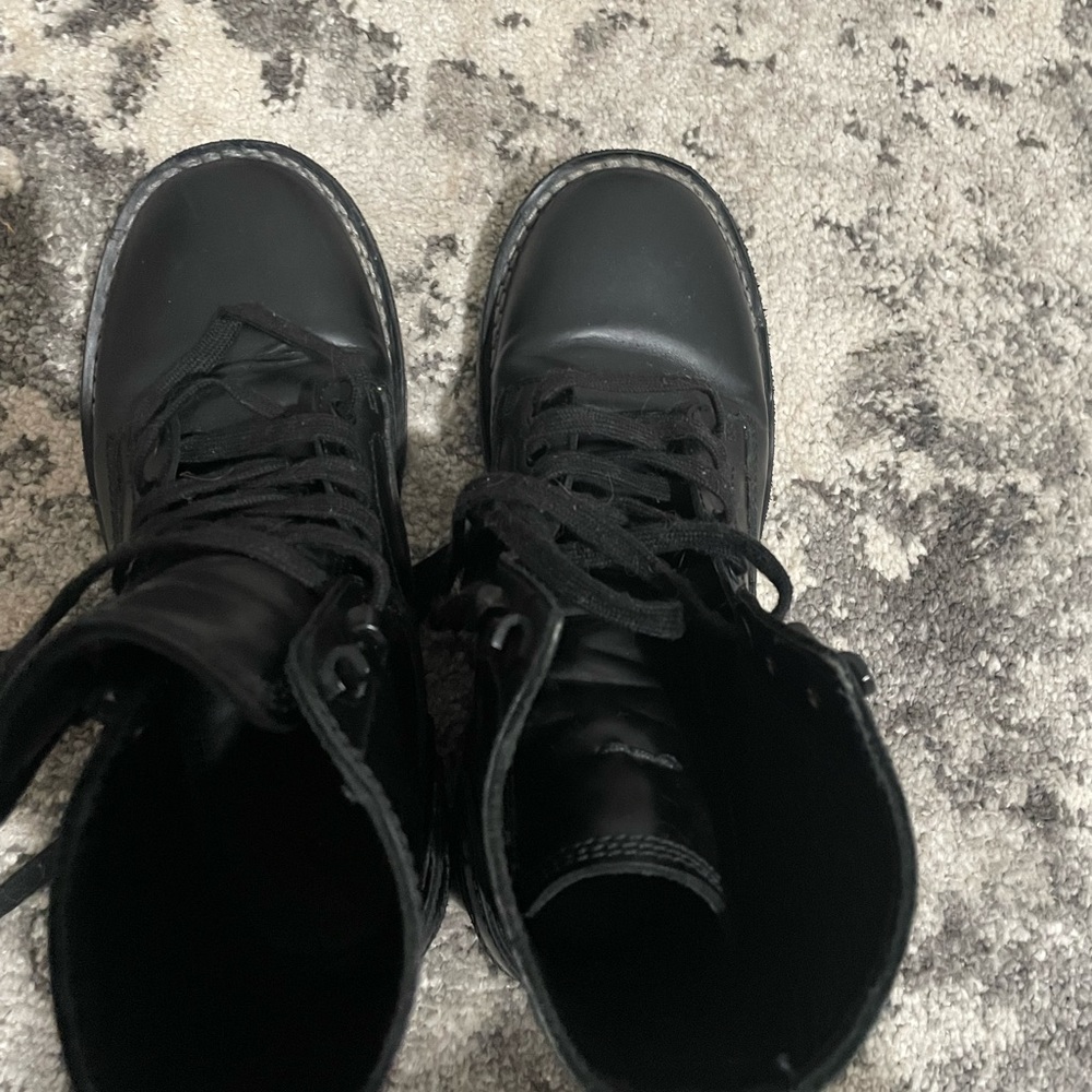 Coach boot lightly used, minor scratch in left boot